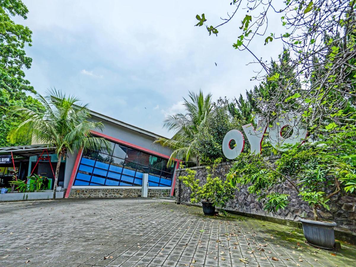 Hotel Super Oyo 1415 Gelora 2*