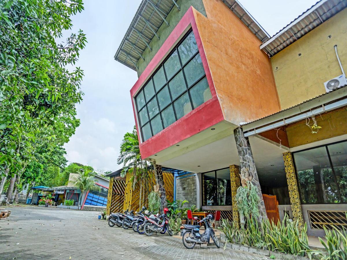 Super Oyo 1415 Gelora Hotel 2*