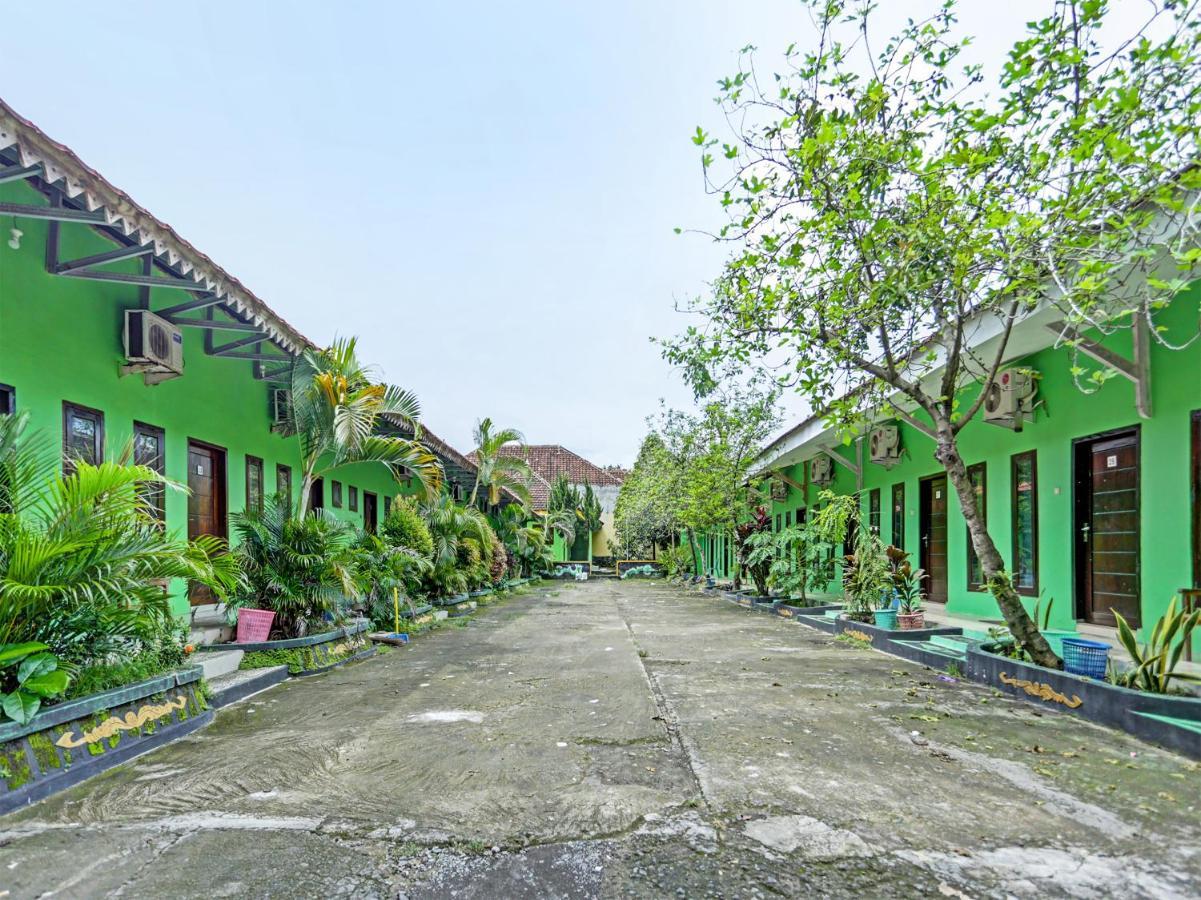Super Oyo 1415 Gelora Banyuwangi (East Java)