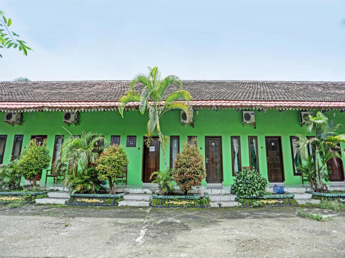 Super Oyo 1415 Gelora Banyuwangi (East Java)